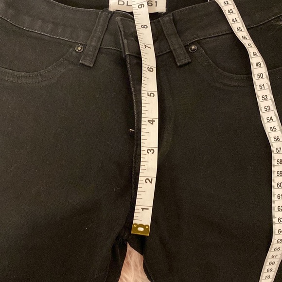 DL 1961 Emma legging size 24 mid rise jean - Picture 4 of 4